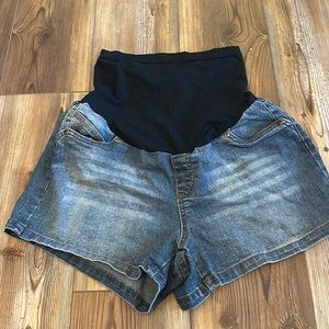 Maternity denim shorts